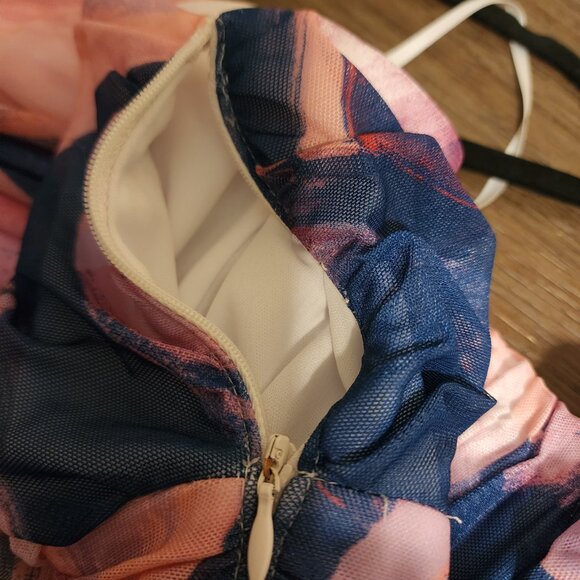 Maggy London Abstract Pastel One Shoulder Midi Dress Size 10, Zipper sticks - Picture 5 of 11